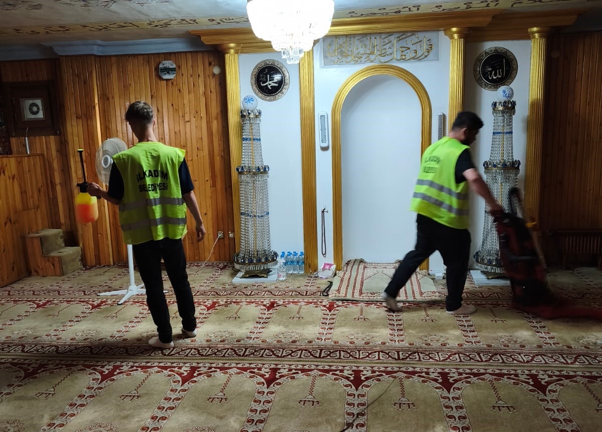 İbadethanelerde Hijyen Mesaisi